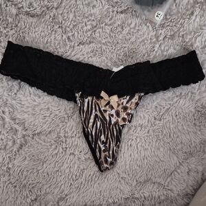 Chic Black and Animal Print Lace Panty